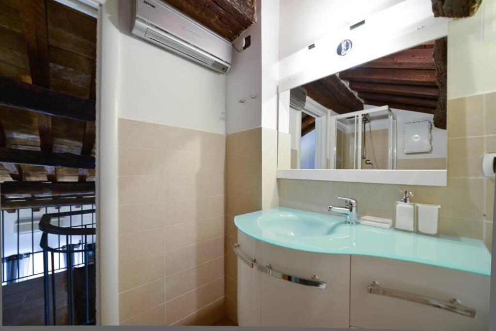 Ibernesi - Charming Apartment At The Roman Forums Exterior foto
