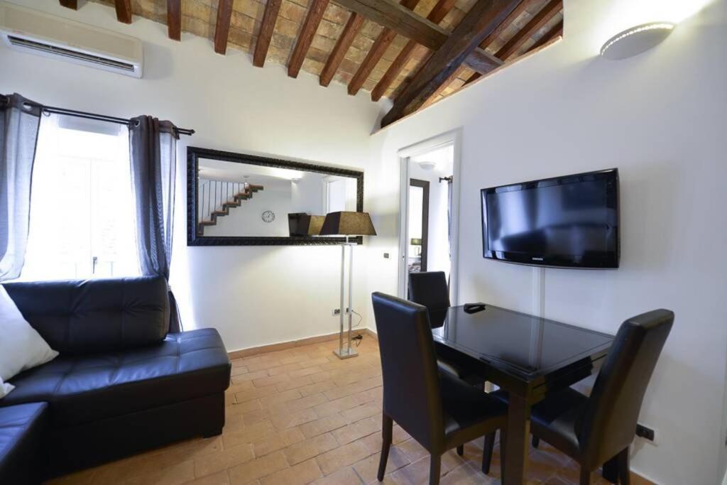 Ibernesi - Charming Apartment At The Roman Forums Exterior foto